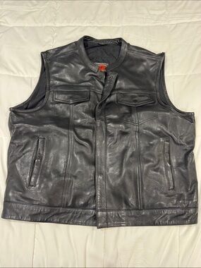 First Classics Men's Black Leather Riding Vest